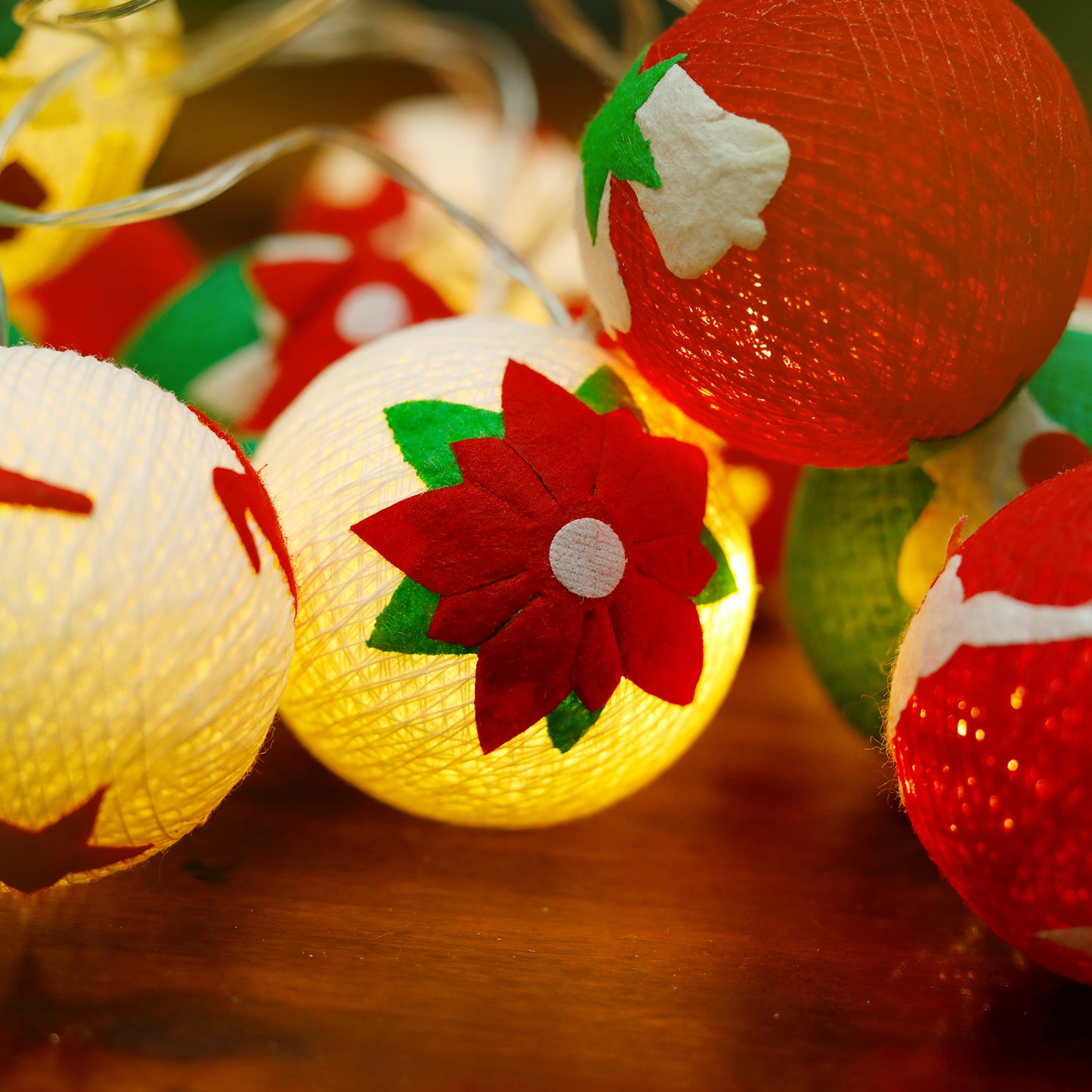 Plug-In String Lights Christmas Balls