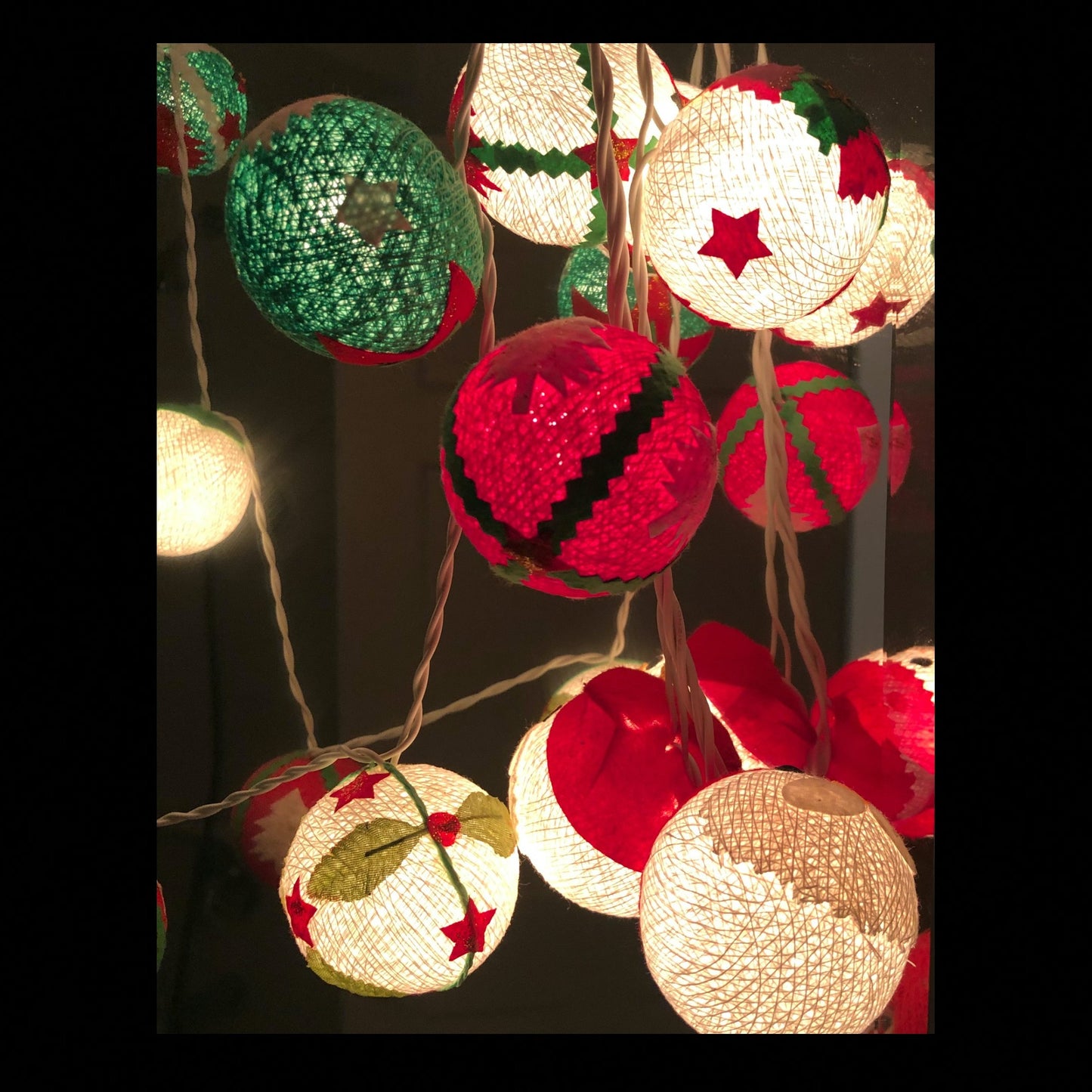 Plug-In String Lights Christmas Balls