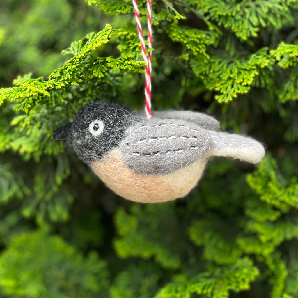 Handfelted Ornament Tuft Chickadee